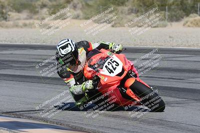 media/Dec-07-2025-CVMA (Sun) [[3e7d2de5dc]]/Race 4-Supersport Middleweight/